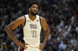 lol高校认证-恩比德强势篮板，率人队取得胜利