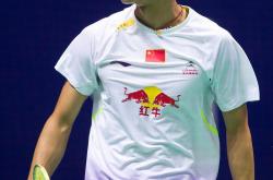 lol季中赛-印尼羽毛球队力克印度羽毛球队，谌龙绝境逆转的简单介绍