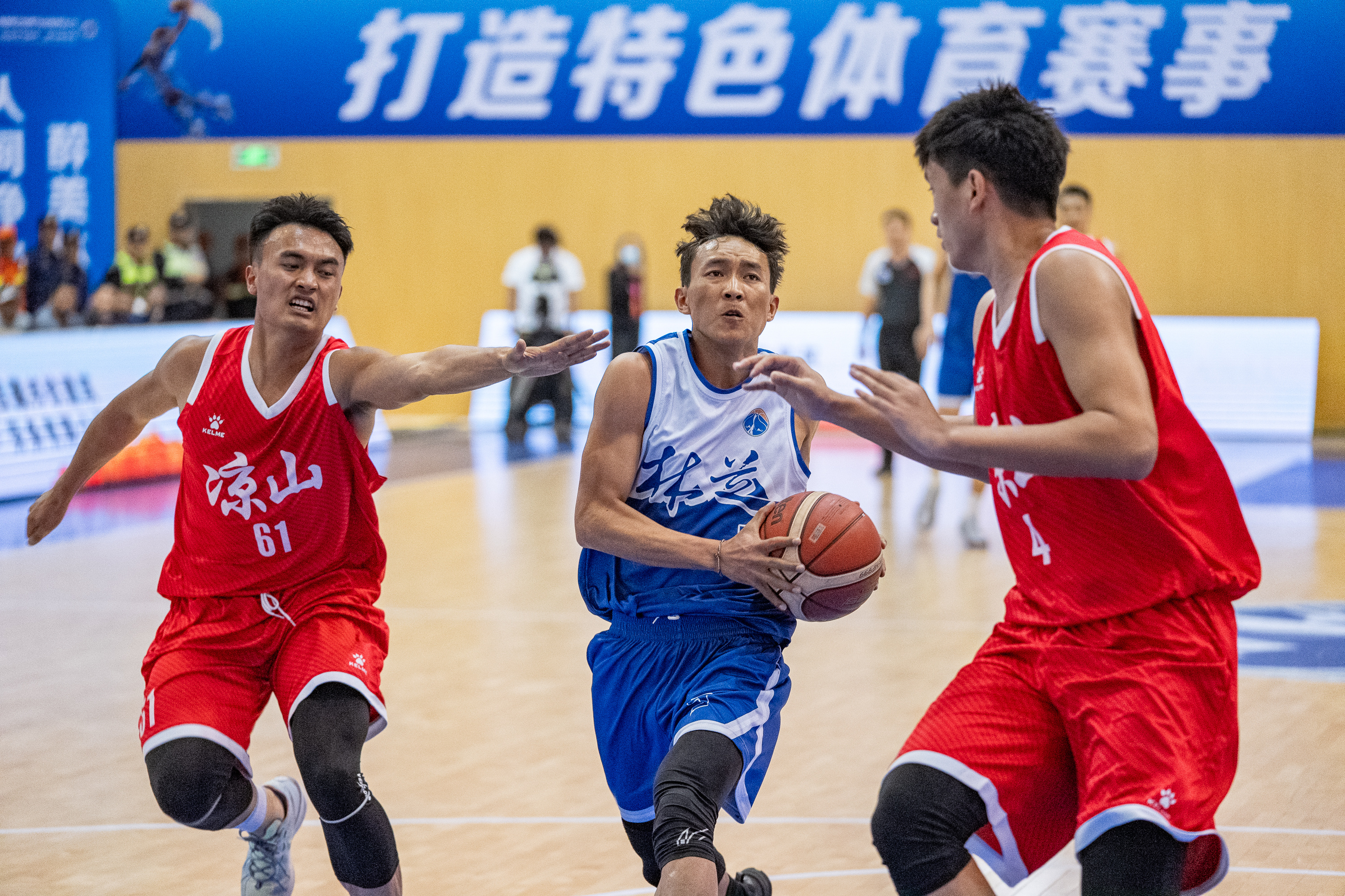 包含西藏队实力逐渐增强，迎接新一轮比赛的挑战的词条