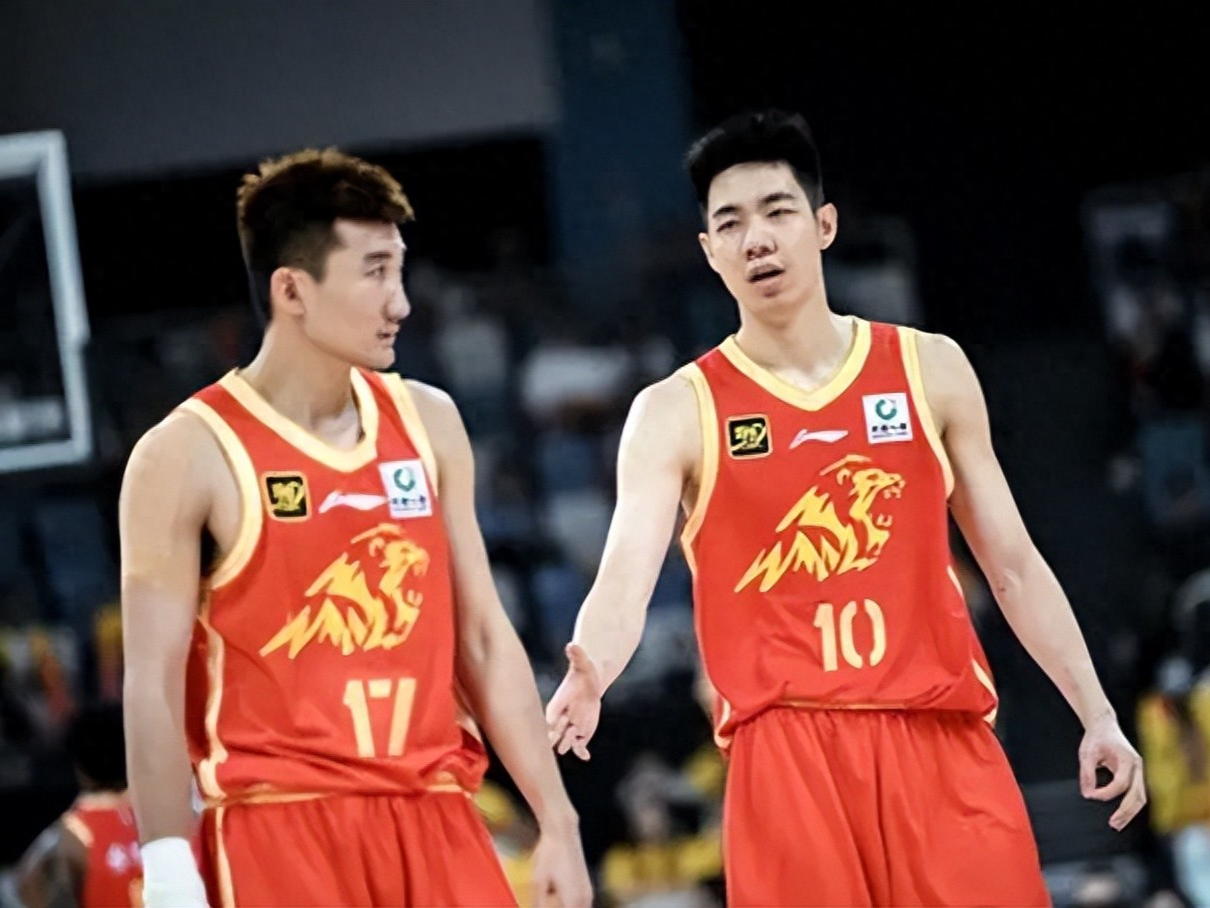 辽宁队大获全胜,摘下季前赛冠军 辽宁队大获全胜,摘下季前赛冠军