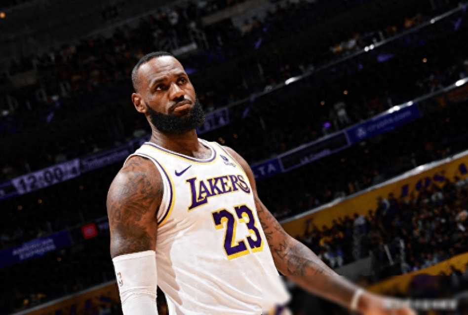 湖人队实力浮现!夺得关键胜利的简单介绍 湖人队实力浮现!夺得关键胜利的简单介绍